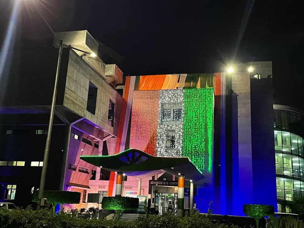 Advanced Eye Centre, PGIMER, Chandigarh - Photo 4