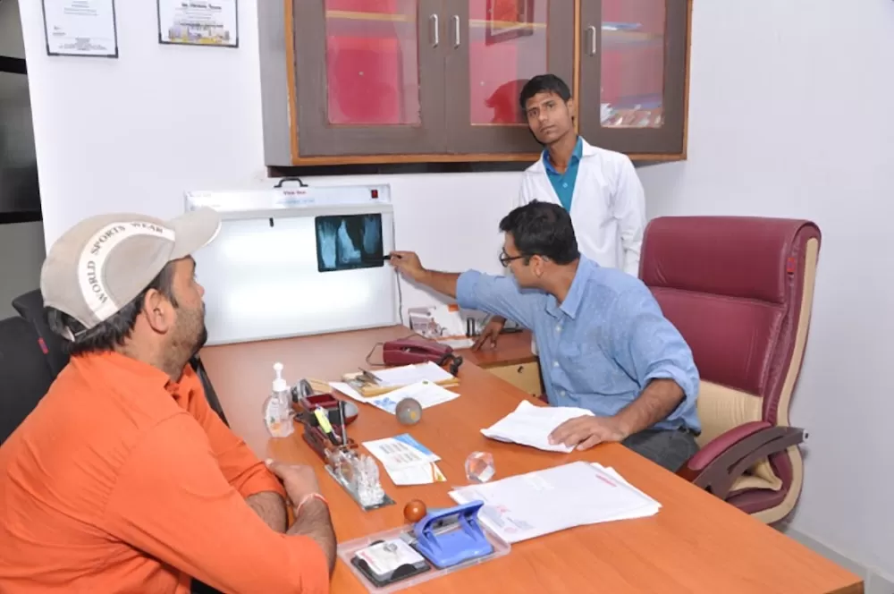 Dr RAHUL PODDAR - Photo 5