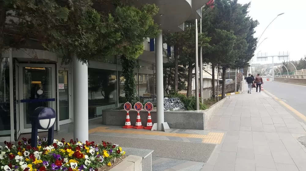 Bayındır Kavaklıdere Hastanesi - Photo 2