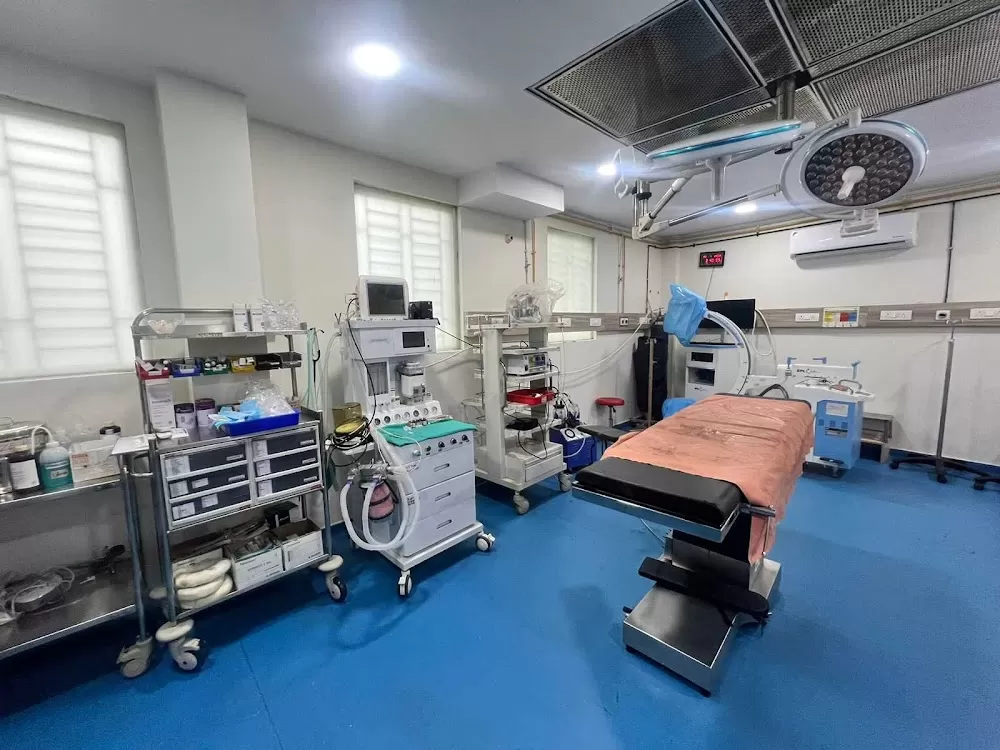 SR HOSPITAL & MATERNITY CENTRE - Photo 4