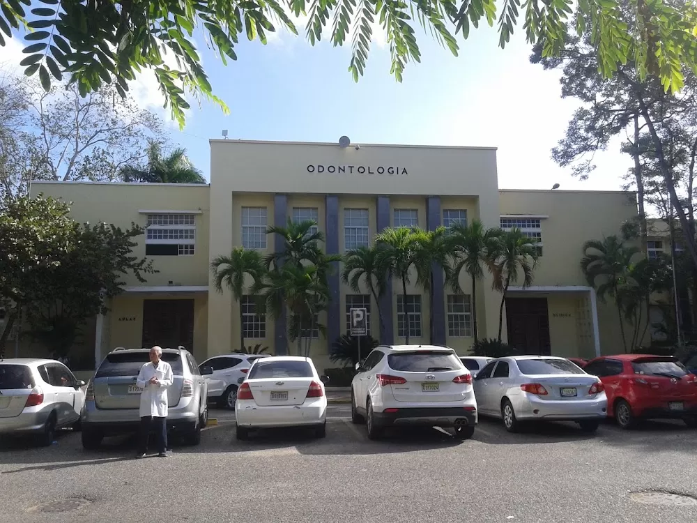 Escuela de Odontología - Photo 8