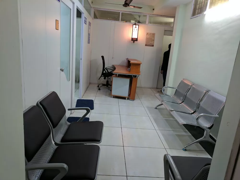 Eye Care Clinic : Dr Preeti Dahiya - Photo 3