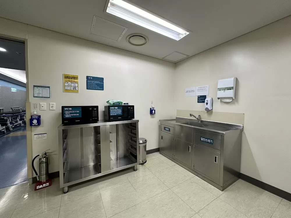 Asan Medical Center New Building - Photo 4