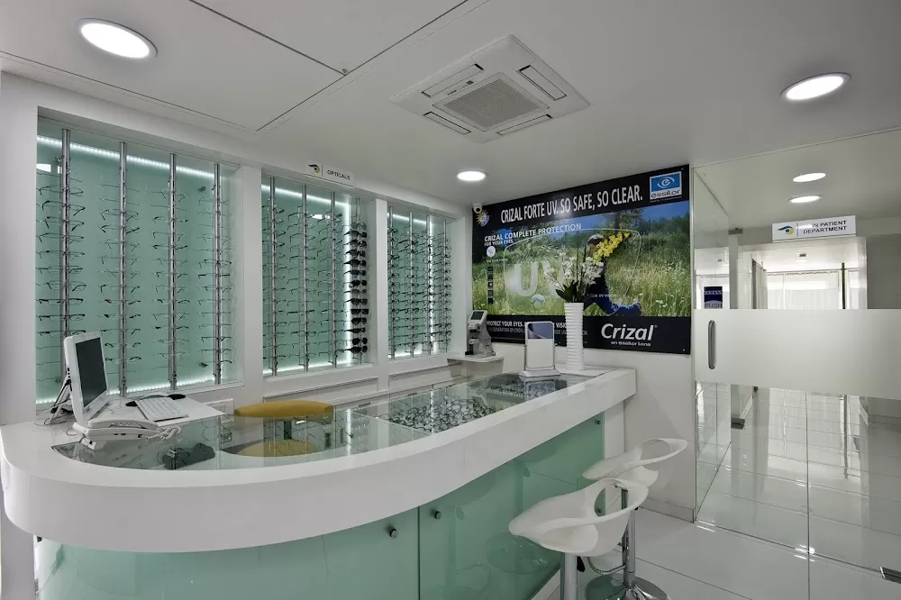 Asian Eye Hospital and Laser Institute - Photo 3