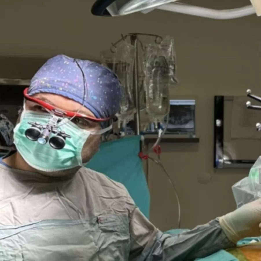 Doç. Dr. Hanifi Üçpunar | Bursa Ortopedi Doktoru - Omurga Cerrahisi - Photo 1