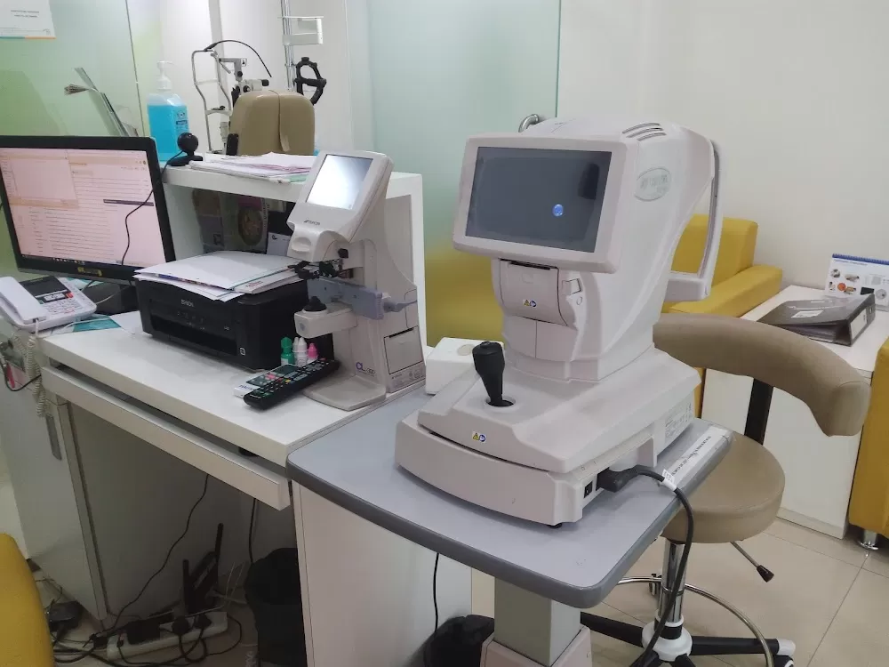 Asian Eye Hospital and Laser Institute - Photo 8