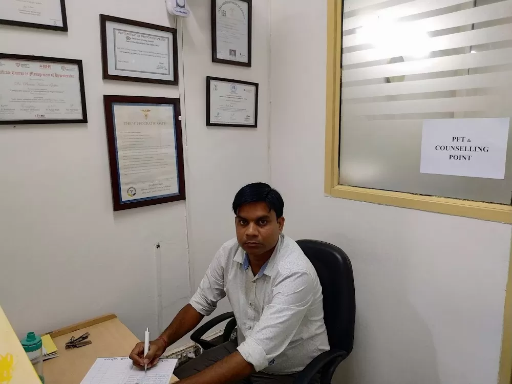 Dr Puneet Gupta-Lungs Care Centre - Photo 3