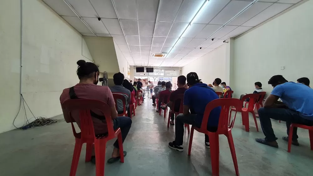 Careclinics Bukit Beruang - Photo 4