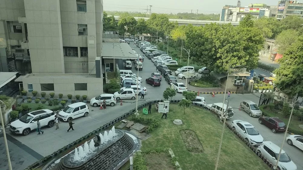 Rajiv Gandhi Cancer Institute & Research Centre, Rohini, New Delhi - Photo 3