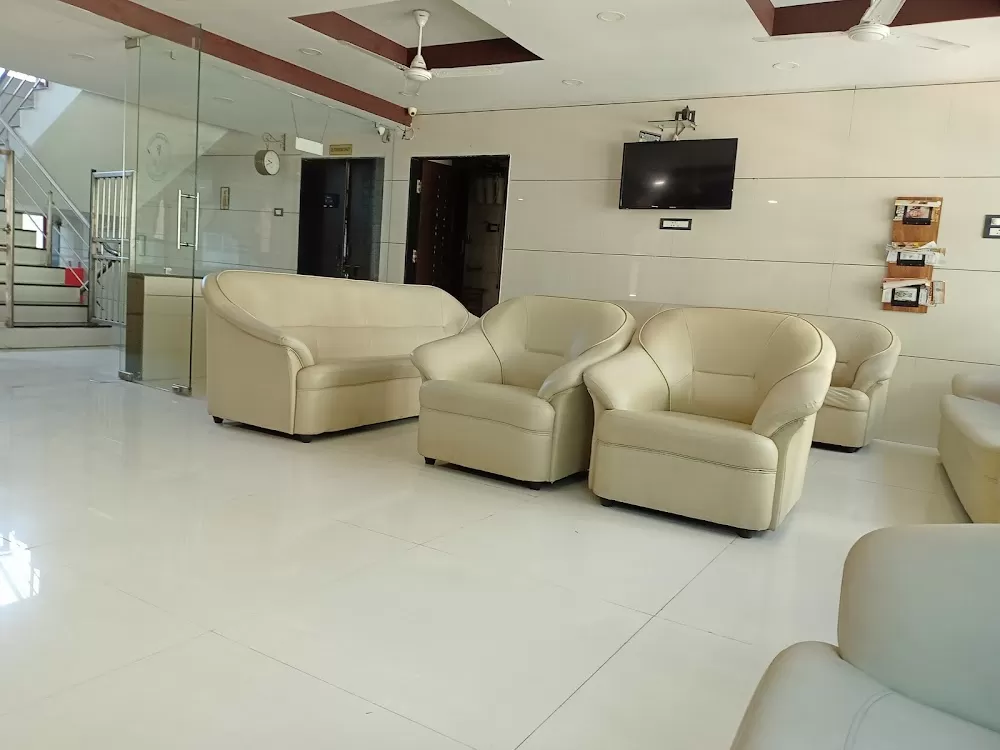 Avdhoot Hospital - Photo 7
