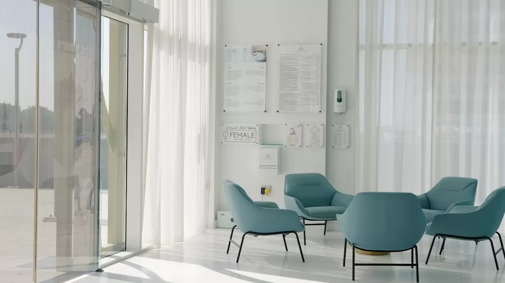 Al Bustan Advance Medical Center مركز البستان ادفانس الطبي - Photo 2