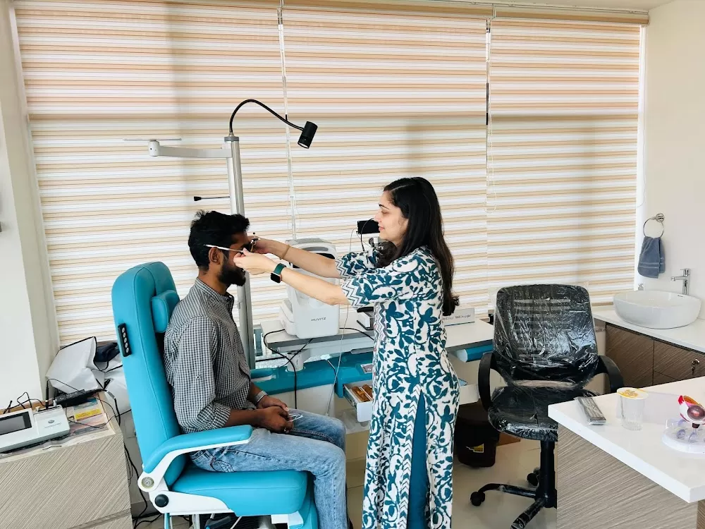 Shreem Eye & Orthopaedic Hospital | Orthopaedic Hospital in Vadodara Robotic Knee Replacement in Vadodara - Photo 3