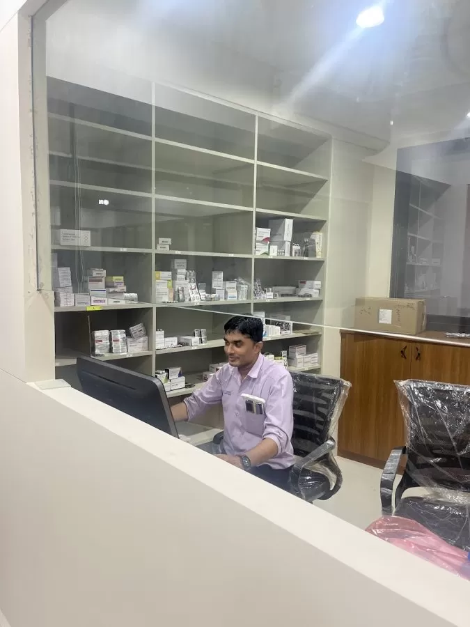 Dr. Zubin Shah - Photo 4