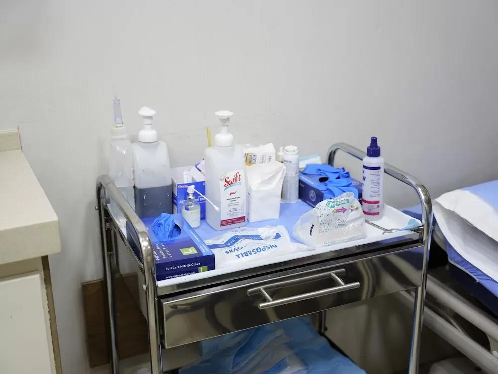 Emergency Plus - Photo 6