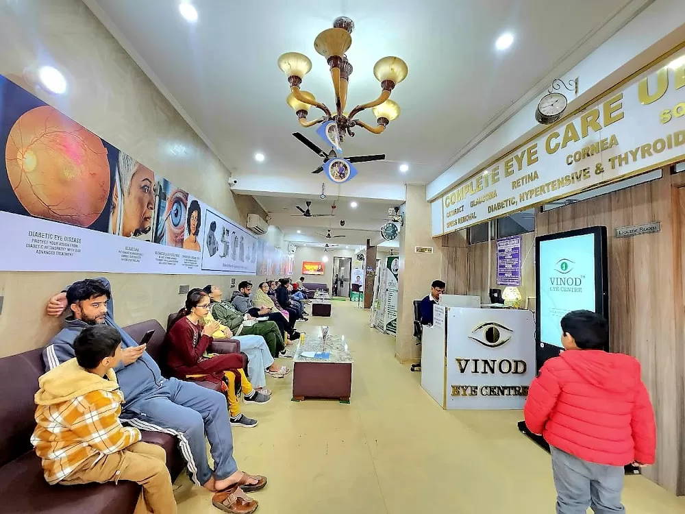 VINOD EYE CLINIC || Dr Shweta Goel - Photo 1