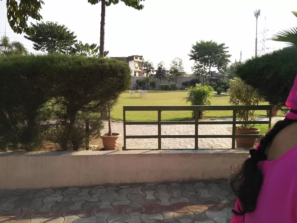 Eye Hospital - Photo 4