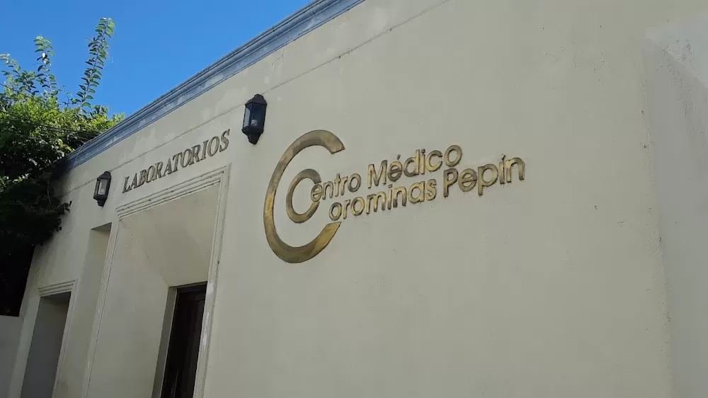 Corominas Pepin Medical Center - Photo 8