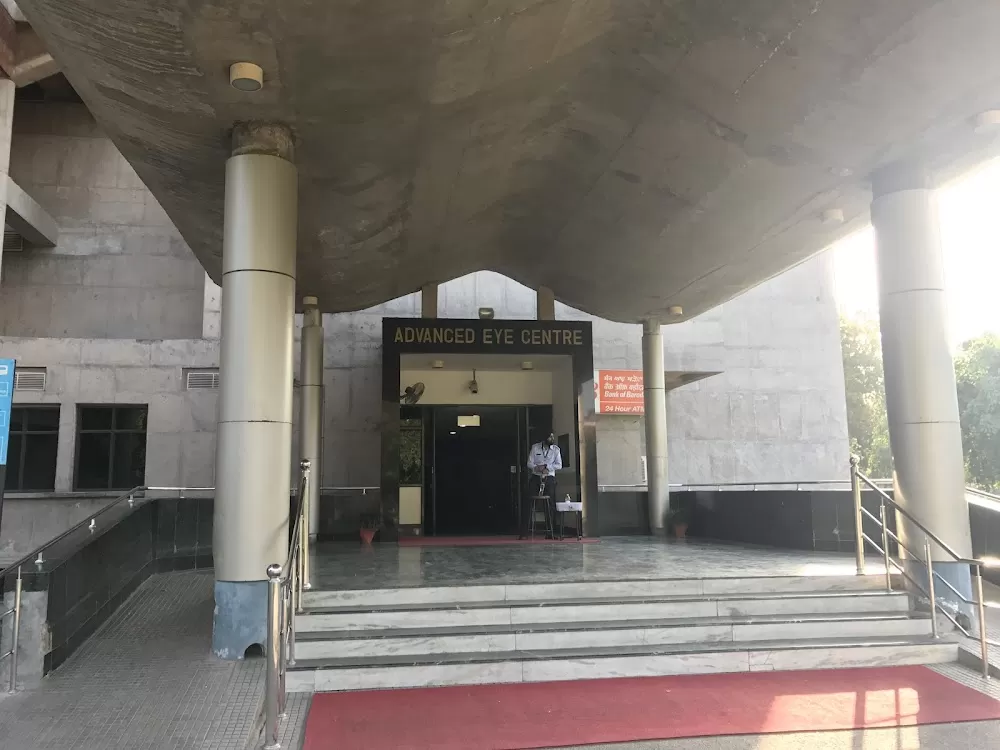 Advanced Eye Centre, PGIMER, Chandigarh - Photo 7