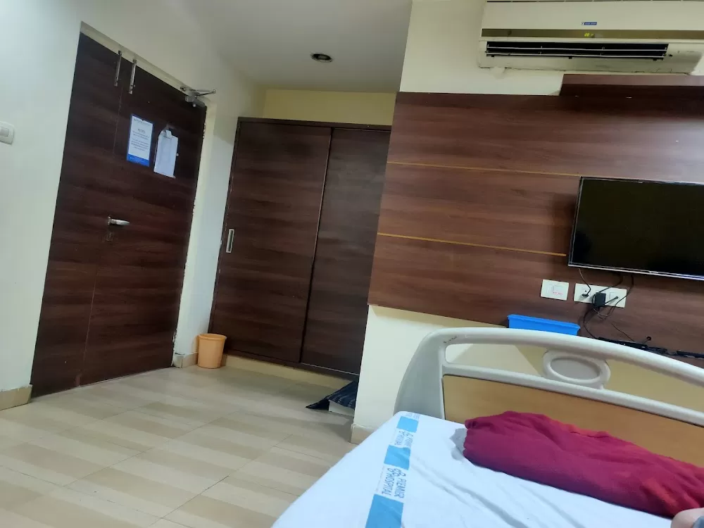 Premier Hospital - Photo 3