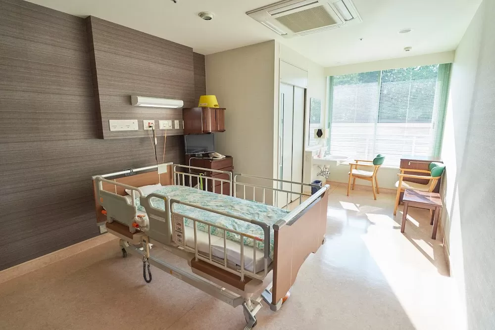 Shin-Yamanote Hospital - Photo 3