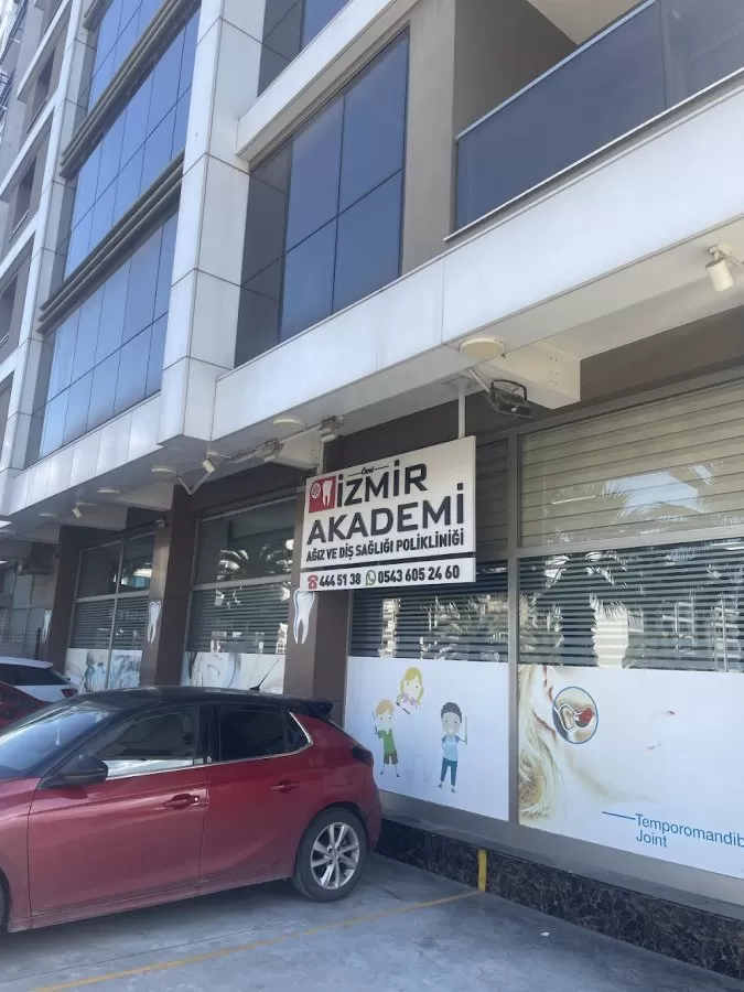Private Izmir Academy oral health Clinic - Photo 4