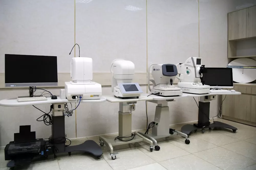 Phòng Khám Mắt BV Đại Học Y - Eye Clinic - Hanoi Medical University Hospital - Photo 4