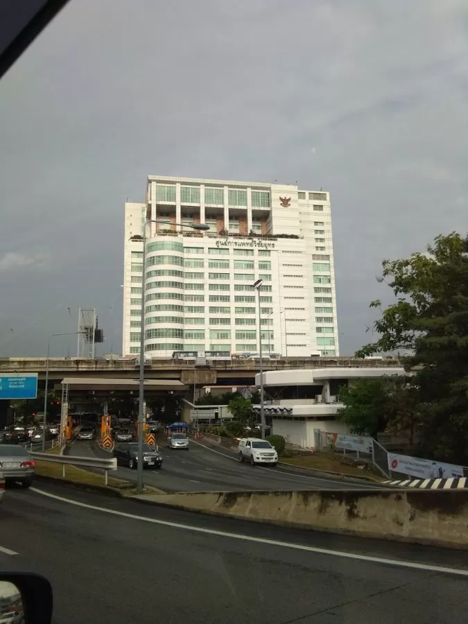 Vichaiyut Hospital - Photo 6