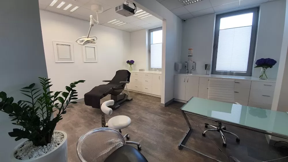 Klinika Ambroziak - Szpital - Chirurgia Plastyczna - Photo 1