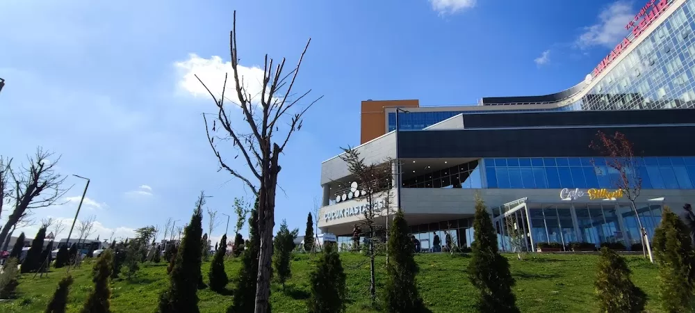 Kadın Doğum ve Çocuk Acil - Photo 4
