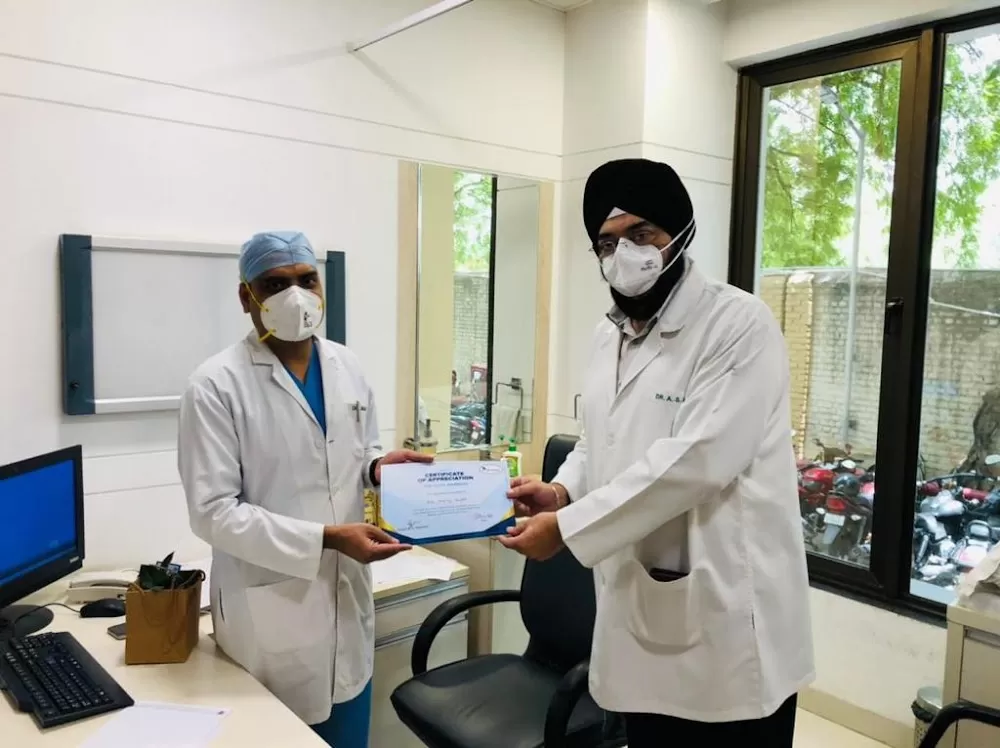 Dr Manoj Gupta - Photo 1