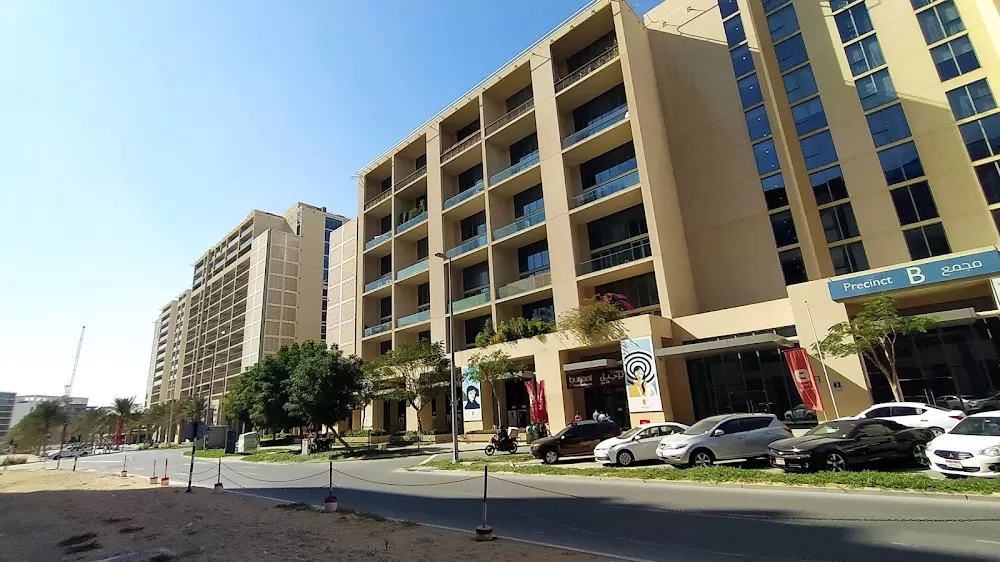 Burjeel Medical Centre Al Zeina - Photo 2