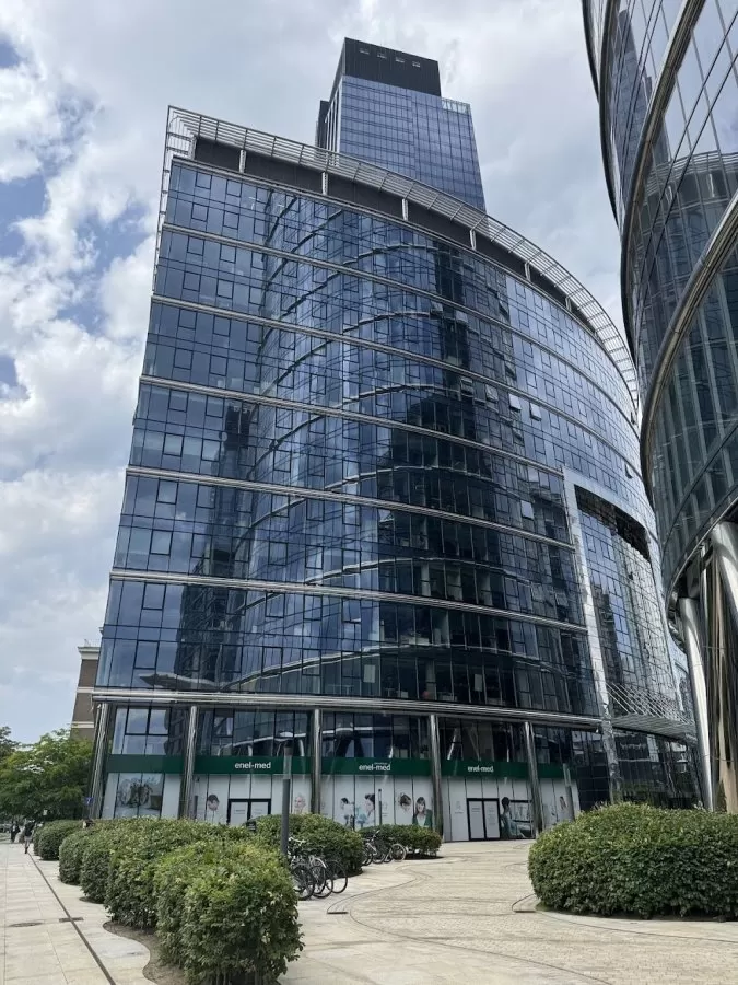 enel-med oddział Warsaw Spire Warszawa - Photo 2