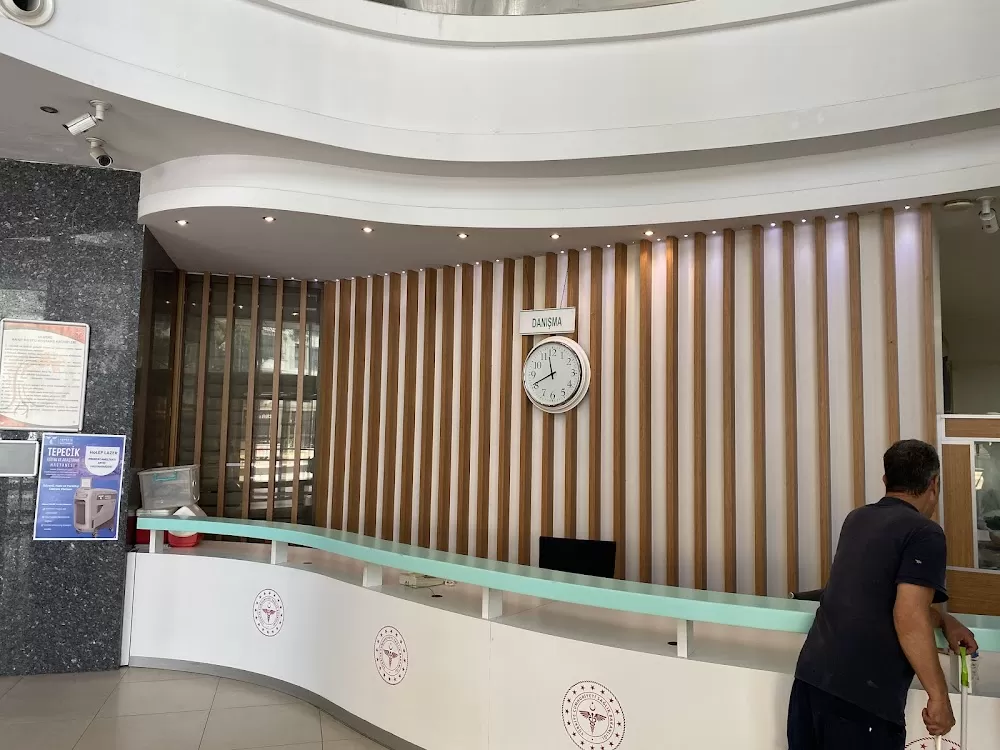 Tepecik Eğitim ve Araştırma Hastanesi Bornova Ek Hizmet Binası - Photo 3