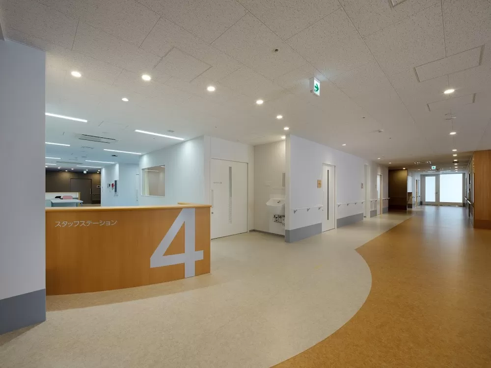 Higashiosaka Hospital - Photo 1