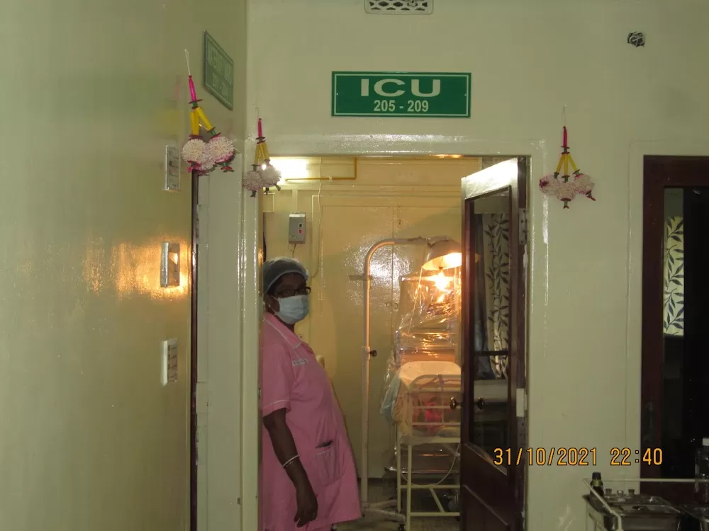 Eves Clinic - Best multi speciality nursing home in Dumdum | Dialysis Center | Cancer Surgery | Laparoscopic Surgery - Photo 6