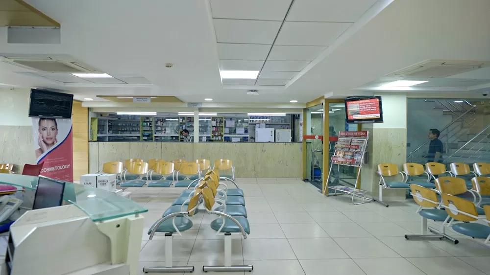 Mayflower Women's Hospital - Photo 5