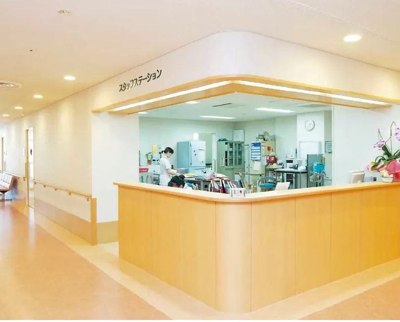 St.Barnabas Hospital - Photo 8