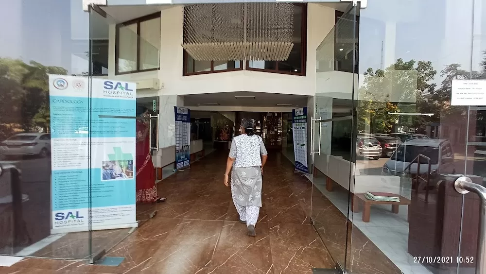 SAL Hospital & Medical Institute - Photo 8