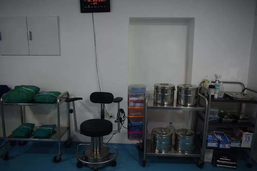 Sathya Veda Medical Center సత్య వేద మెడికల్ సెంటర్ - Photo 7