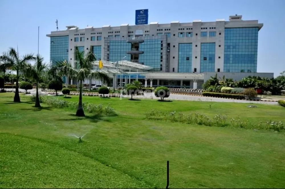Department of Obstetrics & Gynaecology | Apollo Women Hospitals Thousand Lights - Photo 2