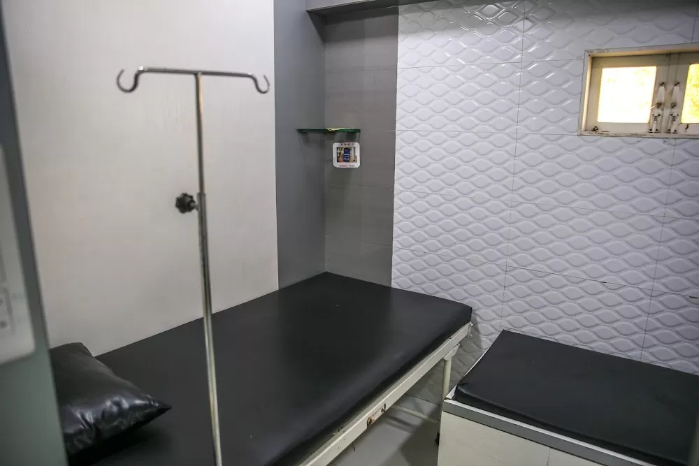 Shah Piles Clinic - Photo 2