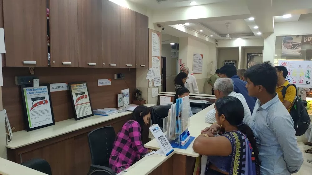 Lall 20/20 Eye Care Hospital Gurgaon - Photo 3