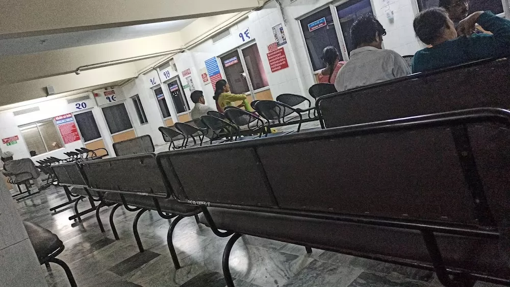 Vaduwala Eye Hospital - Photo 7