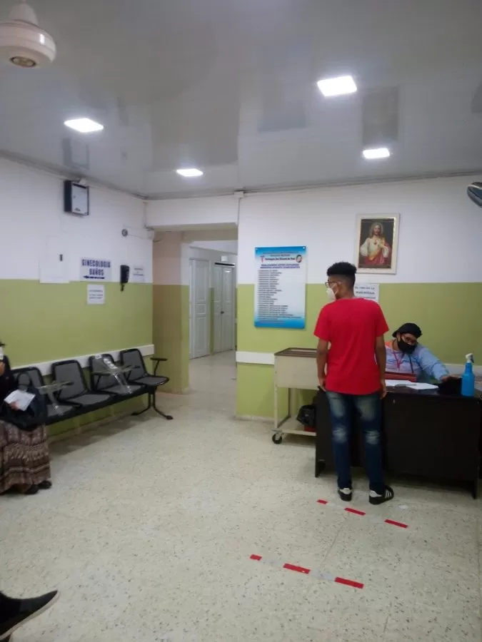 Hospital Auxilio Mutuo - Photo 2