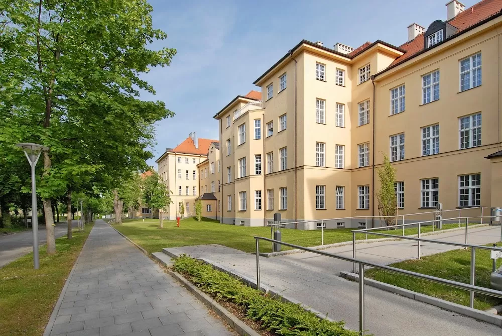 Frauenklinik, Geburtsklinik - Schwabing, München Klinik - Photo 4