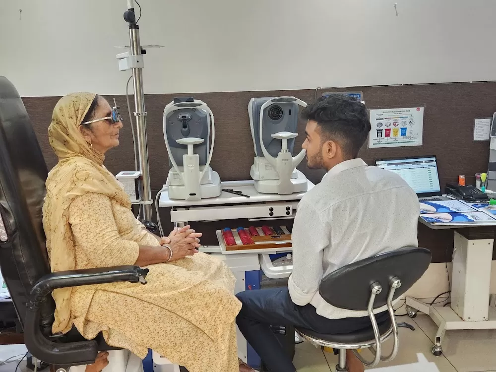 Brar Eye Centre - Photo 2