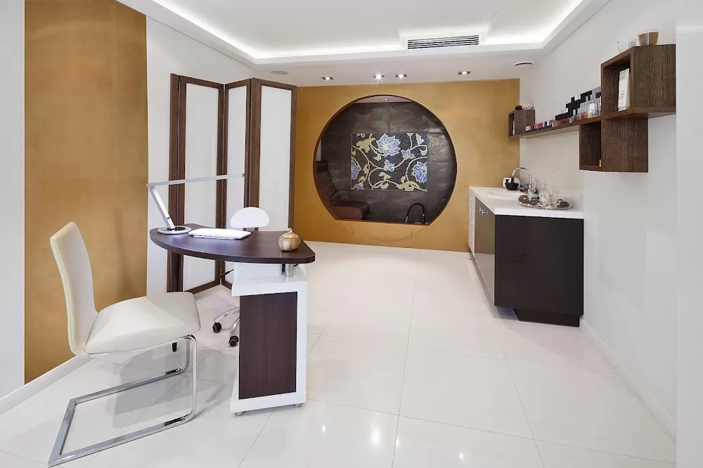 DER MED Centrum dermatologii, medycyny estetycznej, chirurgii plastycznej i ginekologii estetycznej - Photo 6