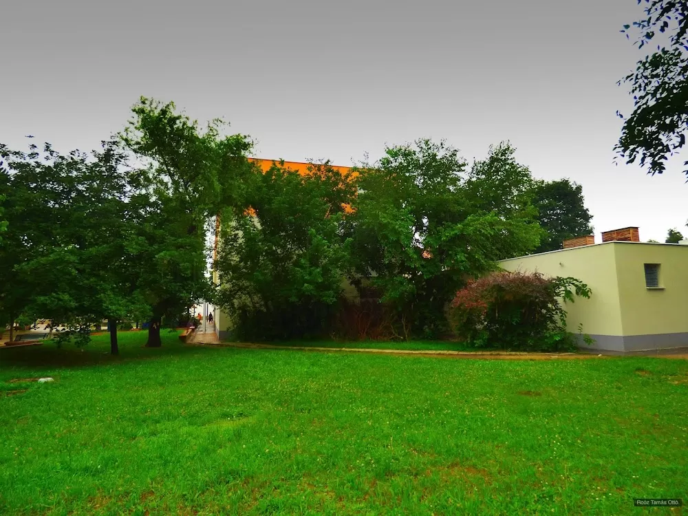 Szent Margit Clinic Office. - Photo 4
