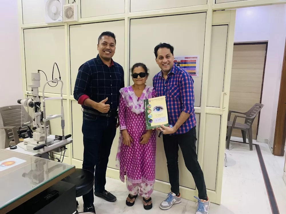 Dr Manik Mittal (New Vision Eye Centre) - Photo 6