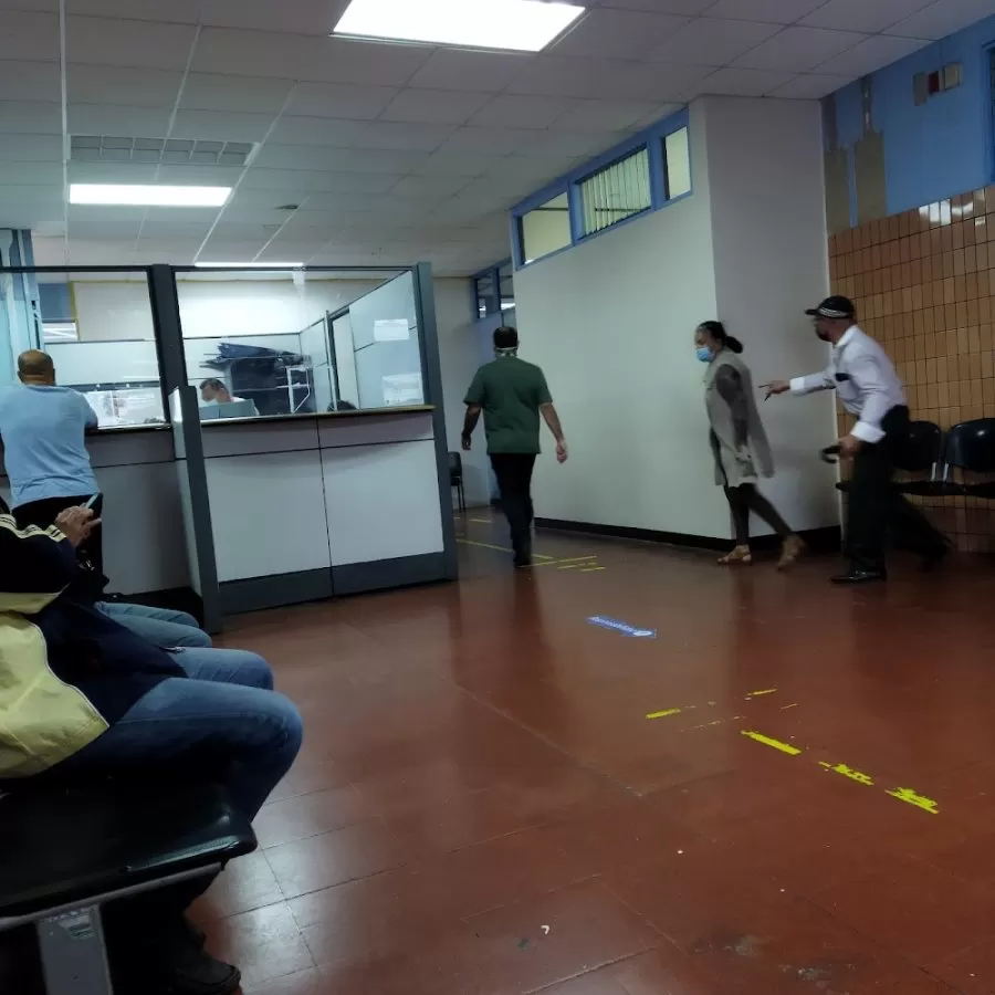 Dr. Solón Núñez Frutos Clinic - Photo 7